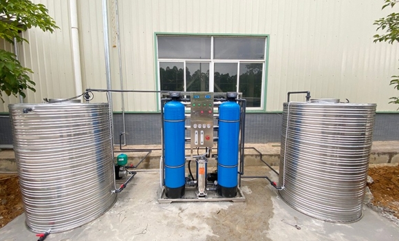 貴州雷山某板材廠1噸反滲透純凈水設備